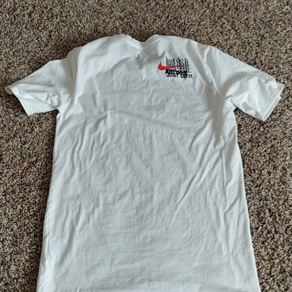 2 pack of men's small athletic shirts - Picture 4 of 4